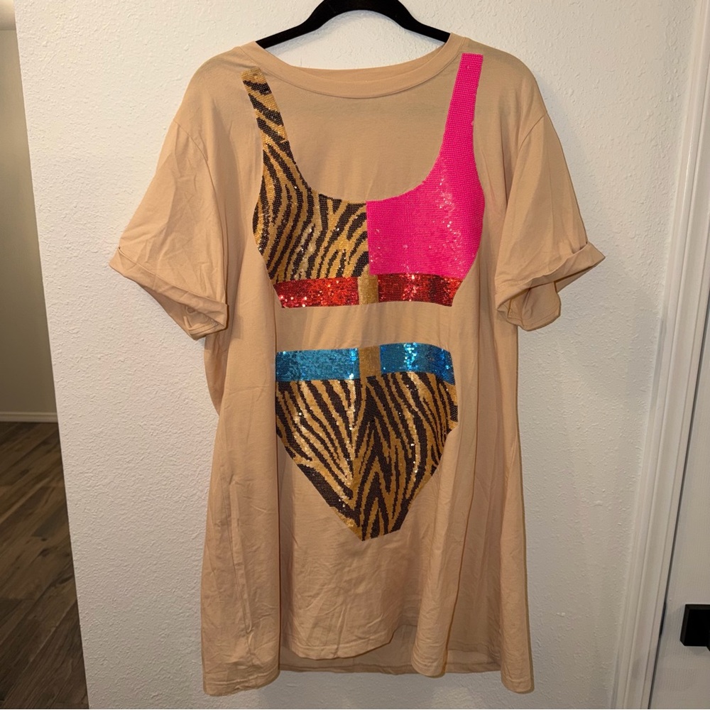 Queen of Sparkles Colorblock Tiger Bikini Coverup. - Picture 3 of 5